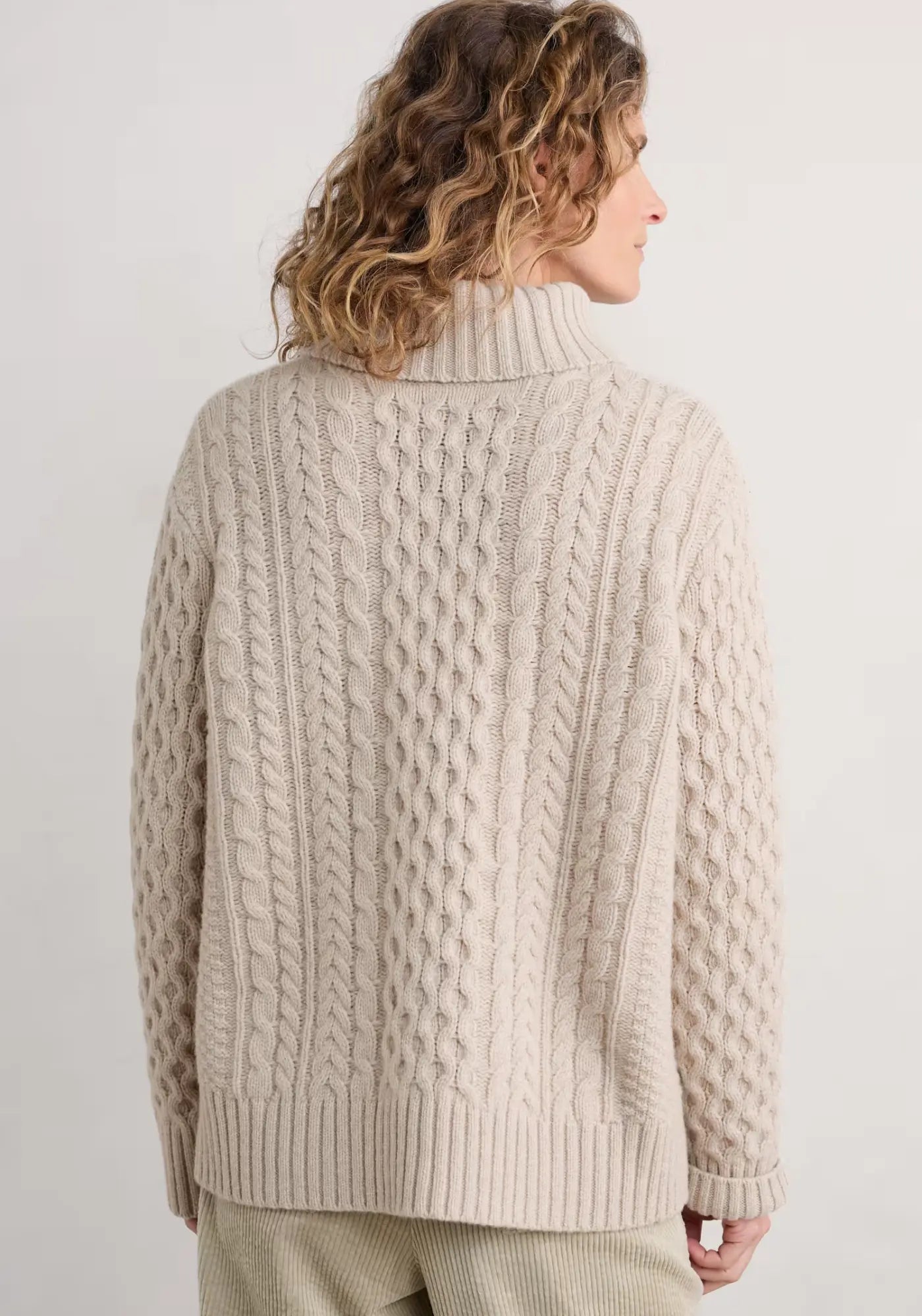 ullover aus 100% Merinowolle von nicht-mulesierten Schafen, hergestellt nach ethischen Standards in China.