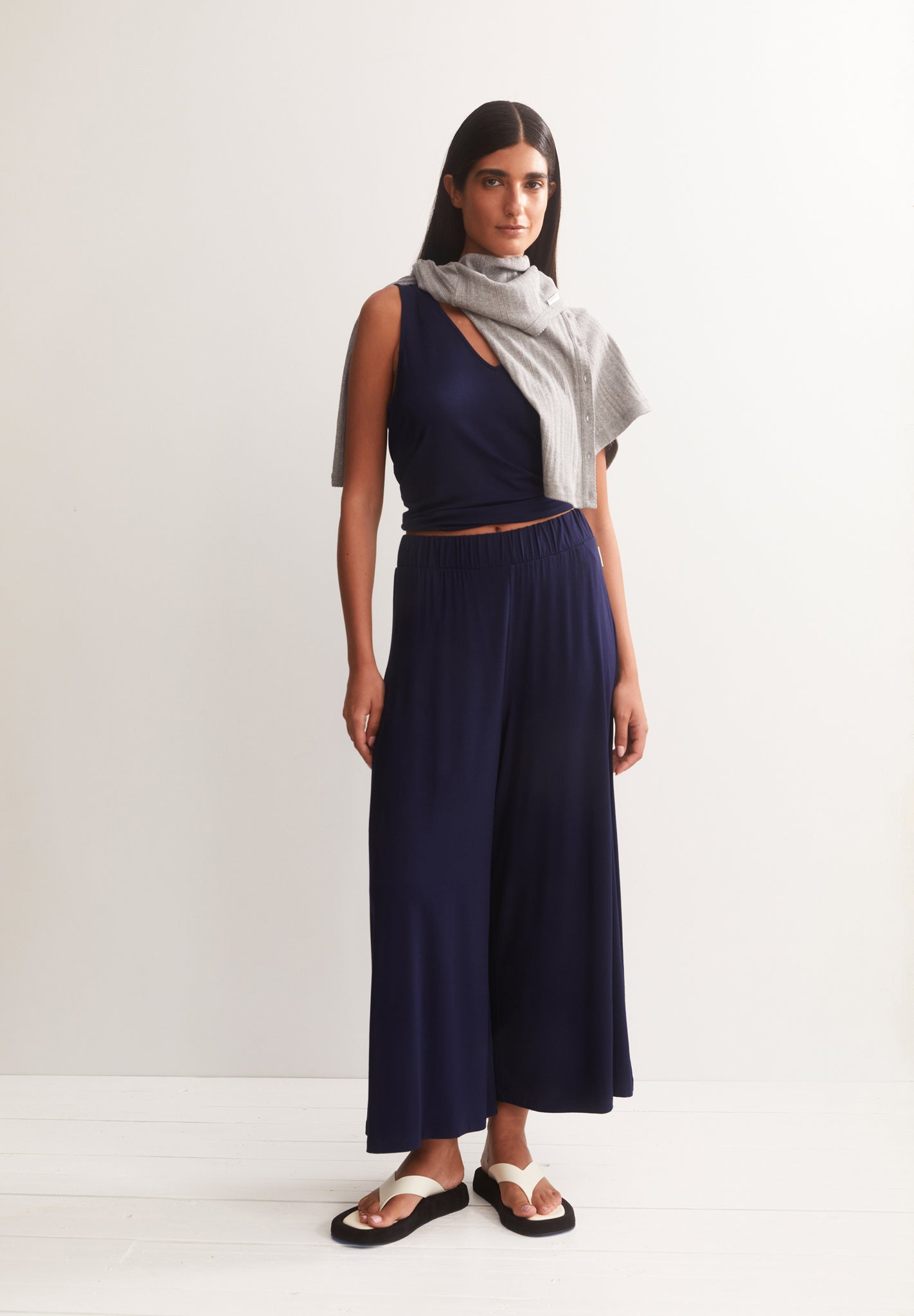 Armedangels Cropped Jersey Hose - Tinted Navy