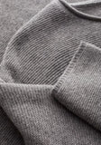 Weicher Fruity Jumper Pullover in Oyster Grey, oversized und bequem. Ideal für lässige Kombinationen mit Jeans oder Röcken.