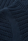 Gull Rock Pullover in Dunkelblau mit entspanntem Schnitt und schmalen Rippdetails an Saum und Bündchen. Nachhaltig und stilvoll.