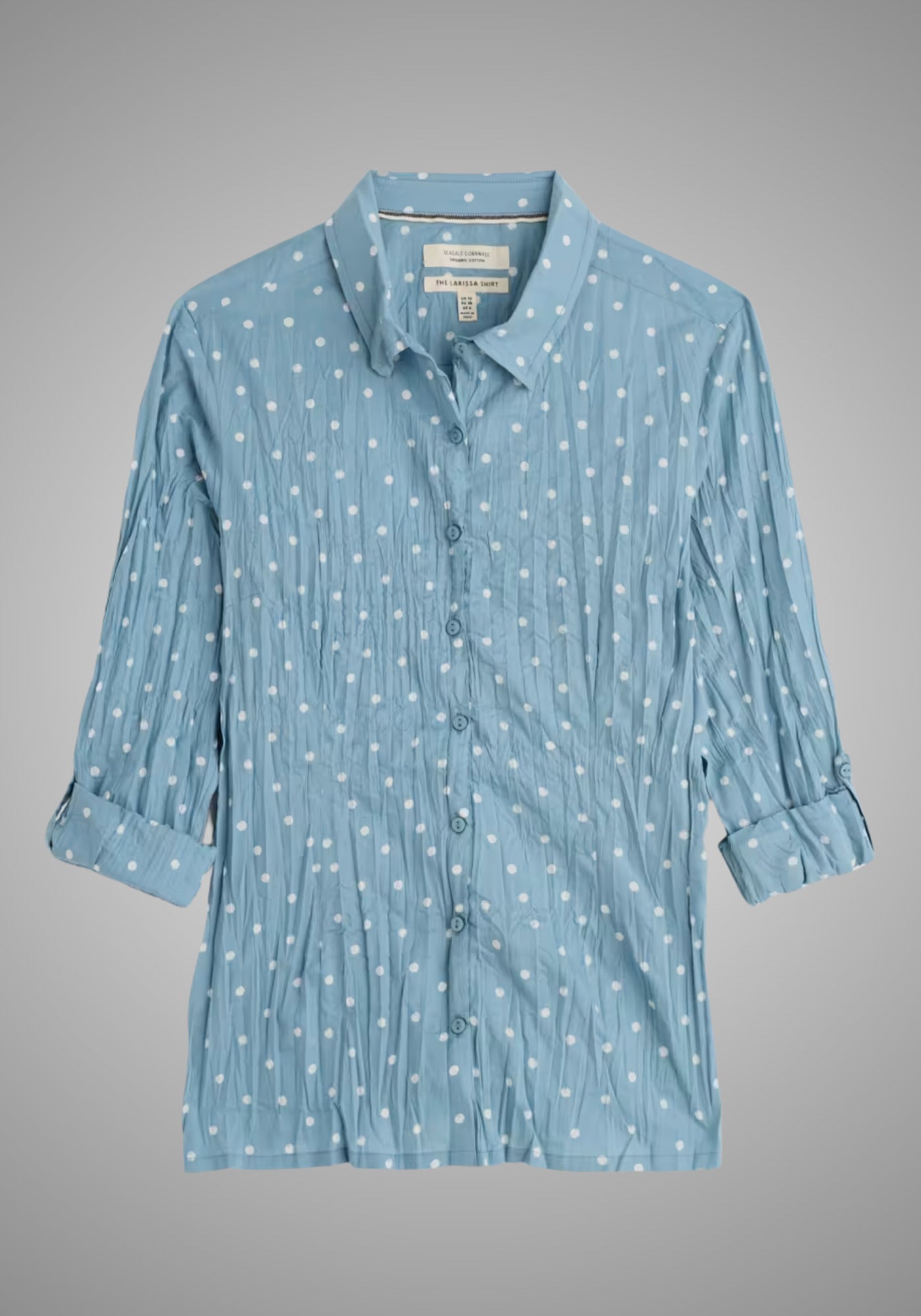 Larissa Shirt aus weicher, GOTS-zertifizierter Bio-Baumwolle mit lässiger Crinkle-Optik und hochkrempelbaren Ärmeln.