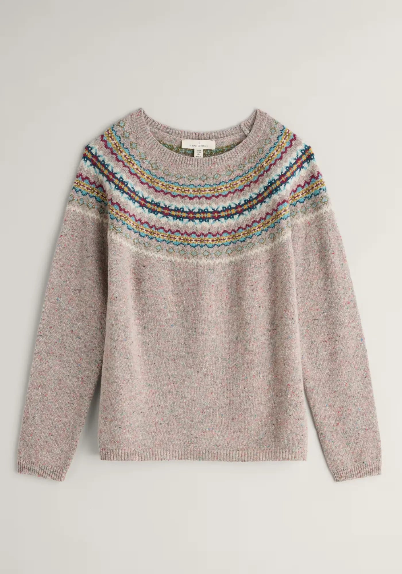 Gemütlicher Strickpullover aus Lammwoll-Mix mit traditionellem Fair-Isle-Muster in lebendigen Farben, perfekt für kalte Tage.